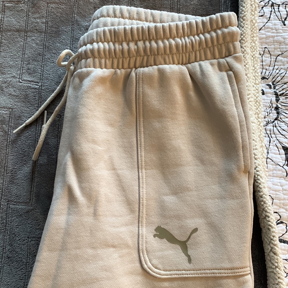Puma — Joggers